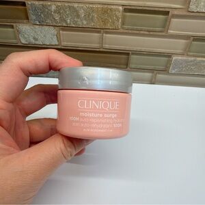 Clinique Moisture Surge Hydrator